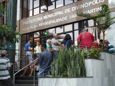 prefeitura fechada 3